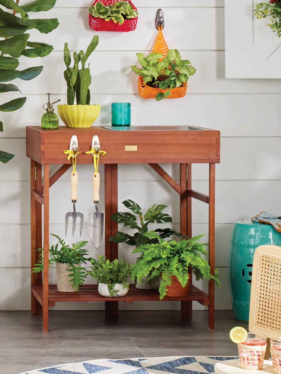 How to Hang Gardening Essentials Southern Living 3M Command 2023